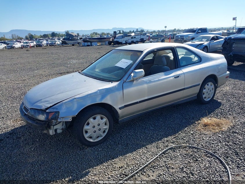 1996 HONDA ACCORD auction photo 2