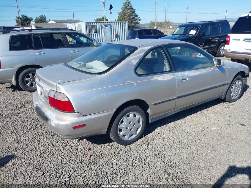 1996 HONDA ACCORD auction photo 4