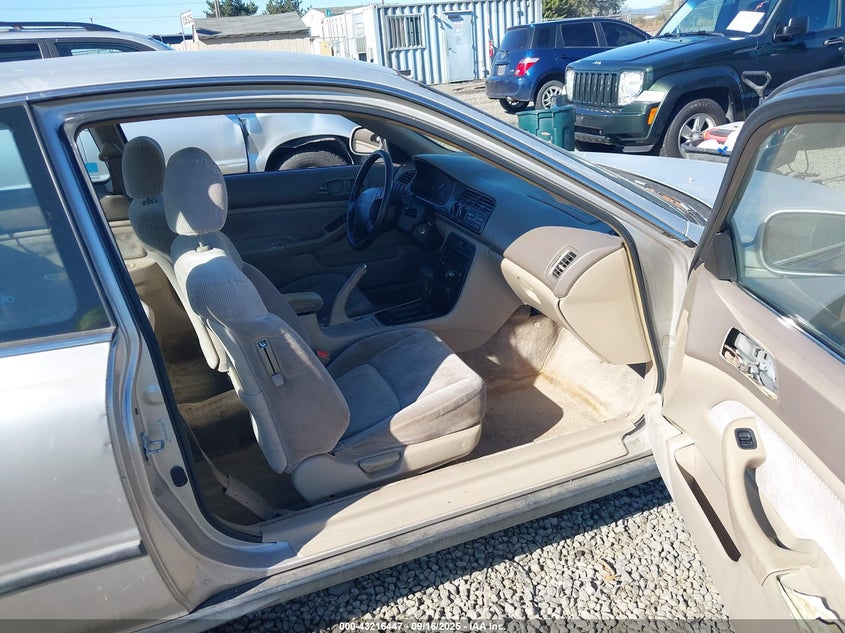 1996 HONDA ACCORD auction photo 5