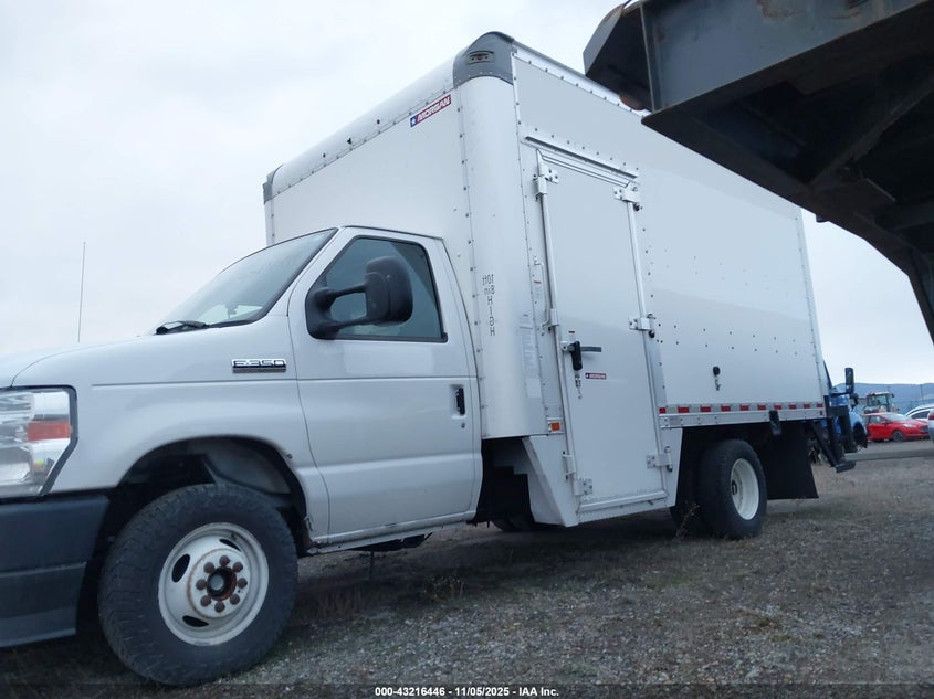 1FDWE3FN3MDC12465 2021 FORD ECONOLINE photo no. 14