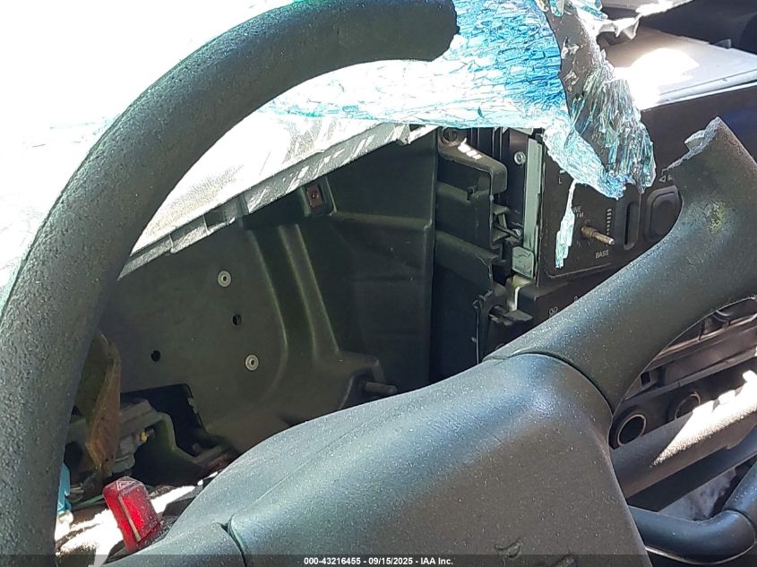 2001 Chevrolet Silverado C2500 Heavy Duty VIN: 1GBHC24U51E321835 Lot: 43216455