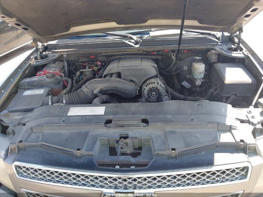 2007 Chevrolet Suburban 1500 Ltz VIN: 1GNFC16077J272099 Lot: 43216483