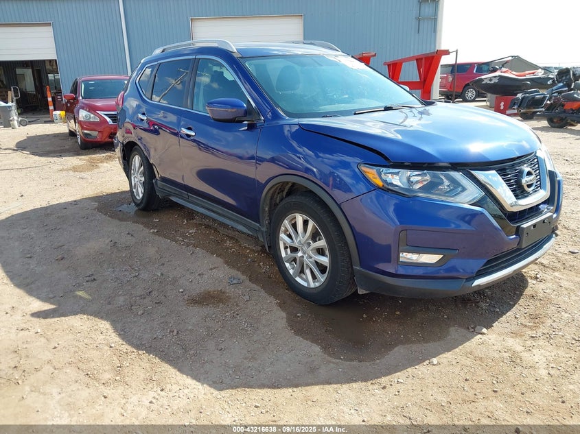 NISSAN ROGUE SV