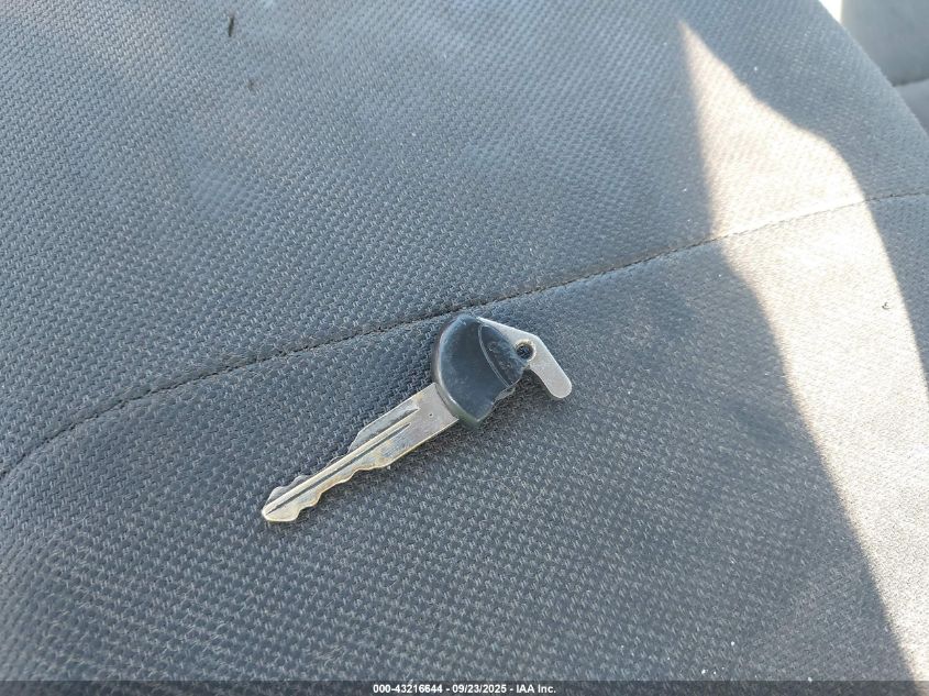 2005 Ford F-150 Stx/Xl/Xlt VIN: 1FTRF12275KF10948 Lot: 43216644