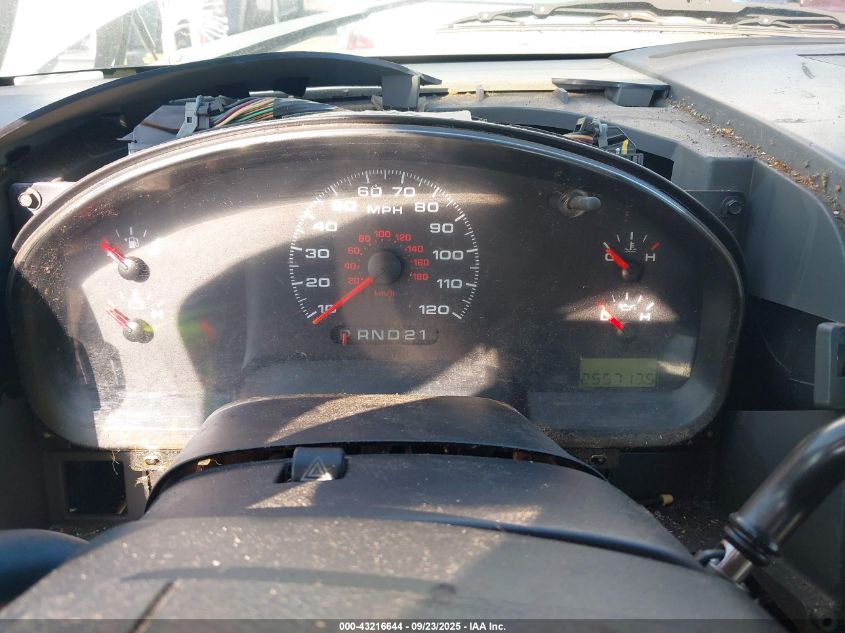 2005 Ford F-150 Stx/Xl/Xlt VIN: 1FTRF12275KF10948 Lot: 43216644