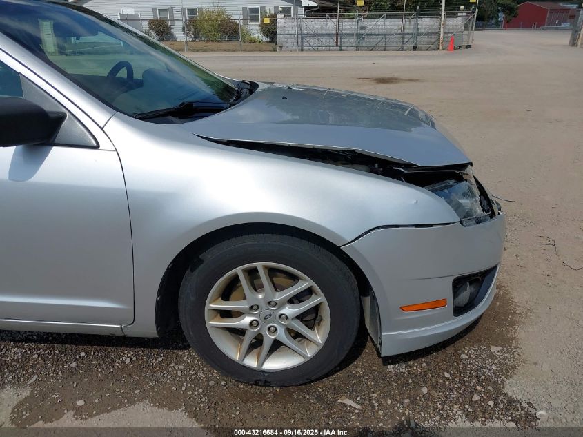 2012 Ford Fusion S VIN: 3FAHP0GAXCR175072 Lot: 43216684