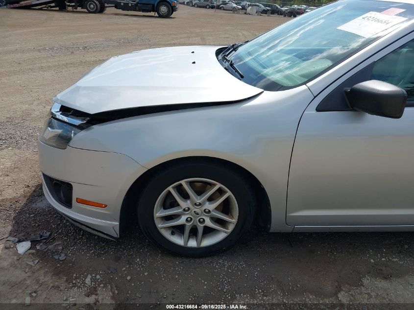 2012 Ford Fusion S VIN: 3FAHP0GAXCR175072 Lot: 43216684