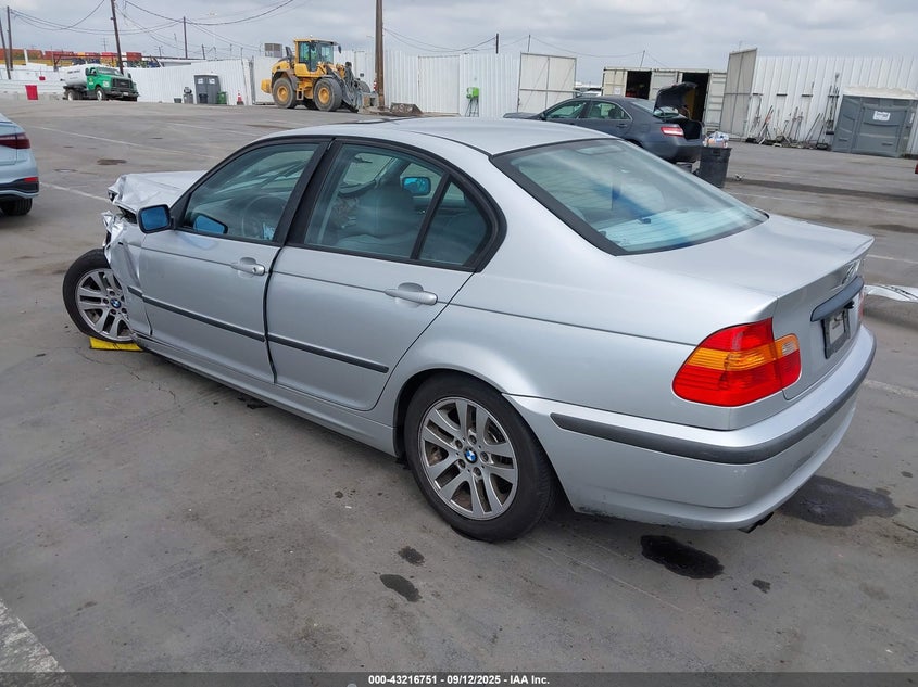 WBAET37492NG73611 2002 BMW 3ER photo no. 3