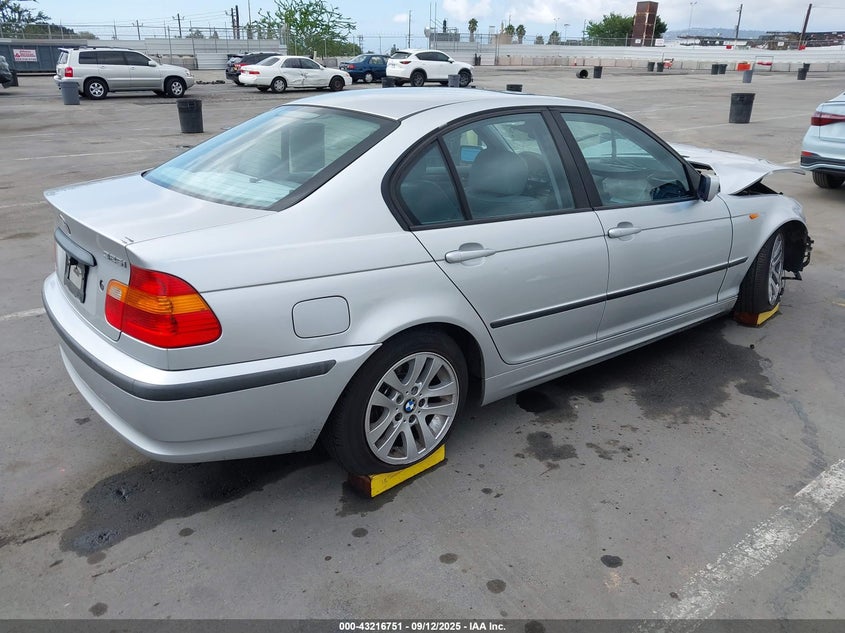 WBAET37492NG73611 2002 BMW 3ER photo no. 4