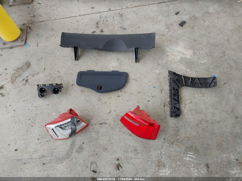 2014 Audi A6 2.0T Premium VIN: WAUGFAFC6EN050302 Lot: 43216753