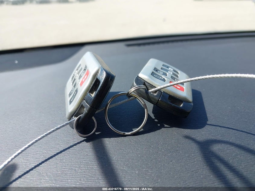 2011 Toyota Sienna Xle V6 VIN: 5TDYK3DC7BS011242 Lot: 43216779