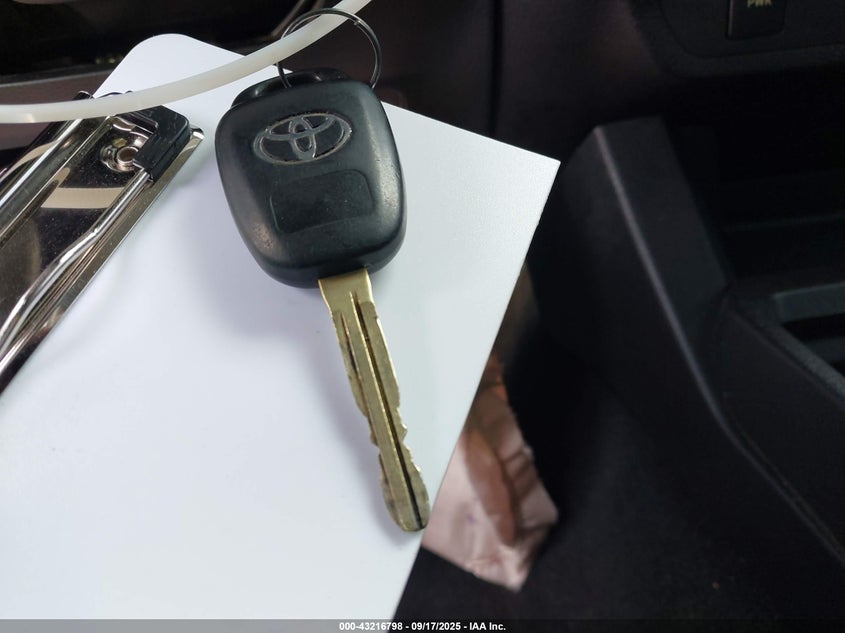 2017 TOYOTA TACOMA SR5 5TFAX5GN3HX078788