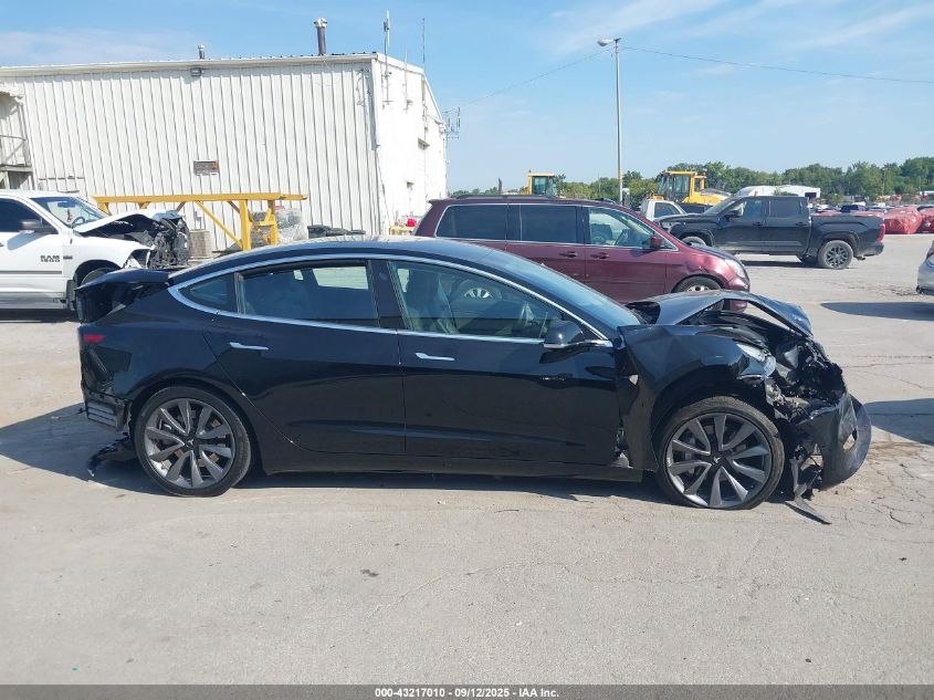 2018 Tesla Model 3 Long Range/Mid Range VIN: 5YJ3E1EA7JF135825 Lot: 43217010