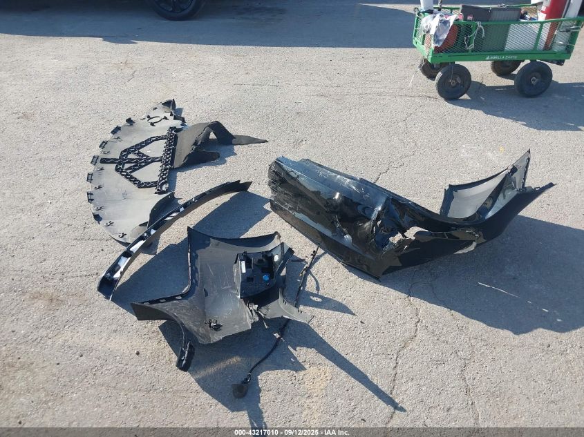 2018 Tesla Model 3 Long Range/Mid Range VIN: 5YJ3E1EA7JF135825 Lot: 43217010