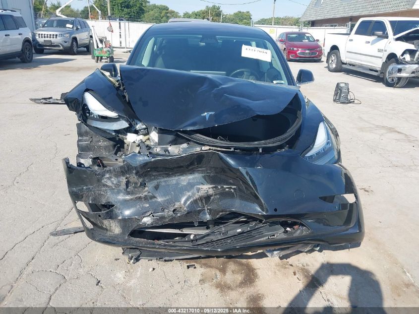 2018 Tesla Model 3 Long Range/Mid Range VIN: 5YJ3E1EA7JF135825 Lot: 43217010