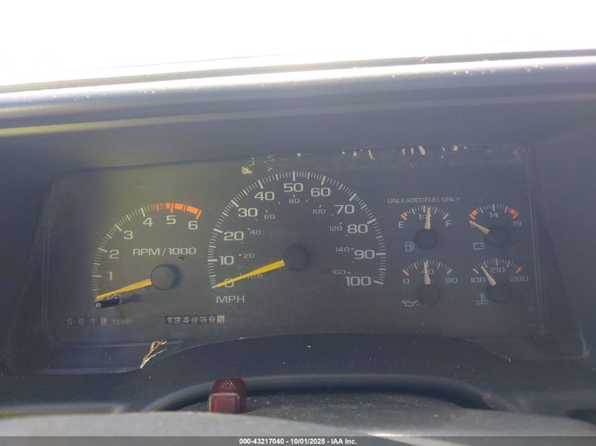 1999 GMC Sierra C3500 Hd Chassis Sl VIN: 1GDKC34J7XF002044 Lot: 43217040