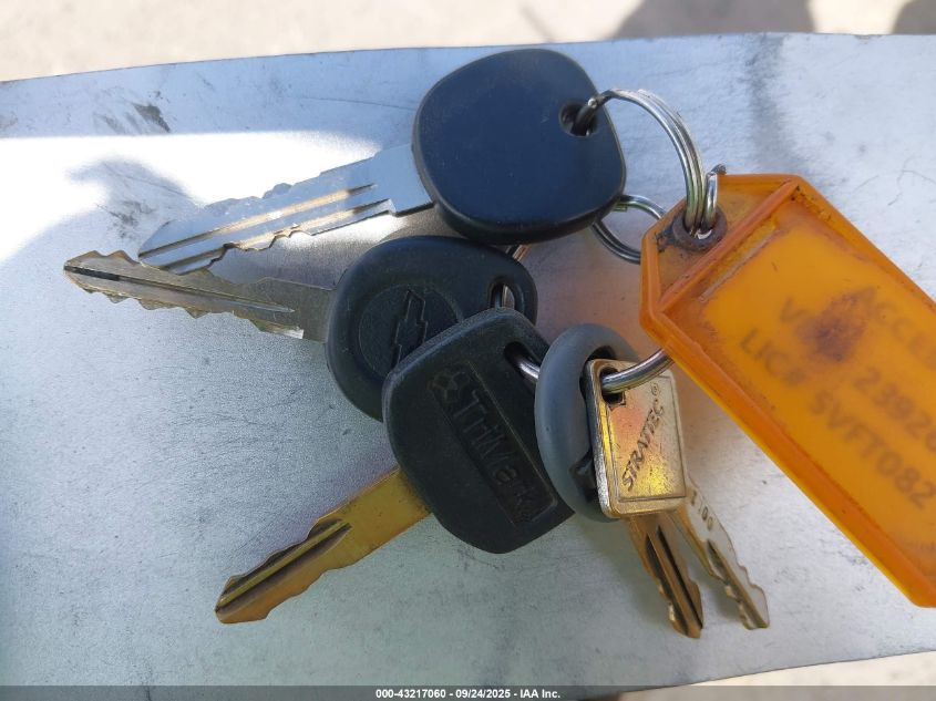 2006 Chevrolet Express Cutaway Work Van VIN: 1GBKG31UX61239263 Lot: 43217060