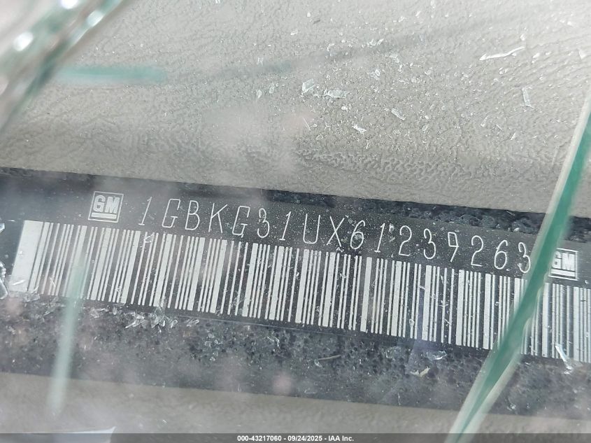 2006 Chevrolet Express Cutaway Work Van VIN: 1GBKG31UX61239263 Lot: 43217060