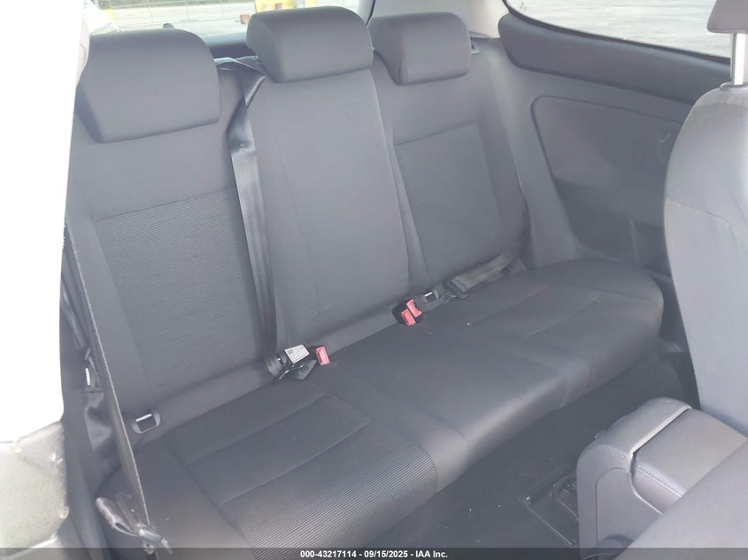 2009 Volkswagen Rabbit S VIN: WVWAA71K69W035257 Lot: 43217114