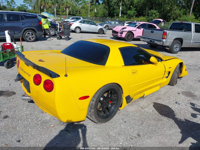 1G1YY12SX45111348 2004 CHEVROLET CORVETTE photo no. 4