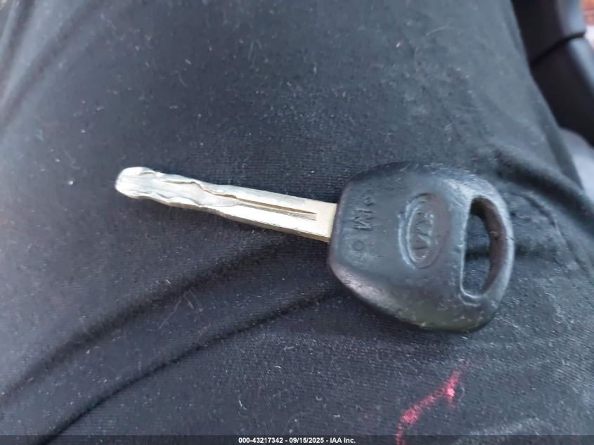 2005 Kia Amanti VIN: KNALD124755059416 Lot: 43217342