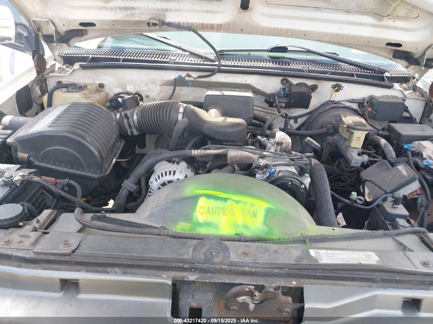 2000 GMC Sierra 2500 Classic Sl VIN: 1GTGK29R8YF474907 Lot: 43217420