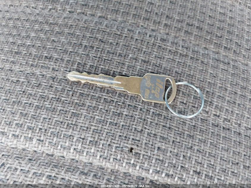 2000 GMC Sierra 2500 Classic Sl VIN: 1GTGK29R8YF474907 Lot: 43217420