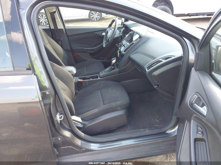 2017 FORD FOCUS SEL - 1FADP3H24HL347609