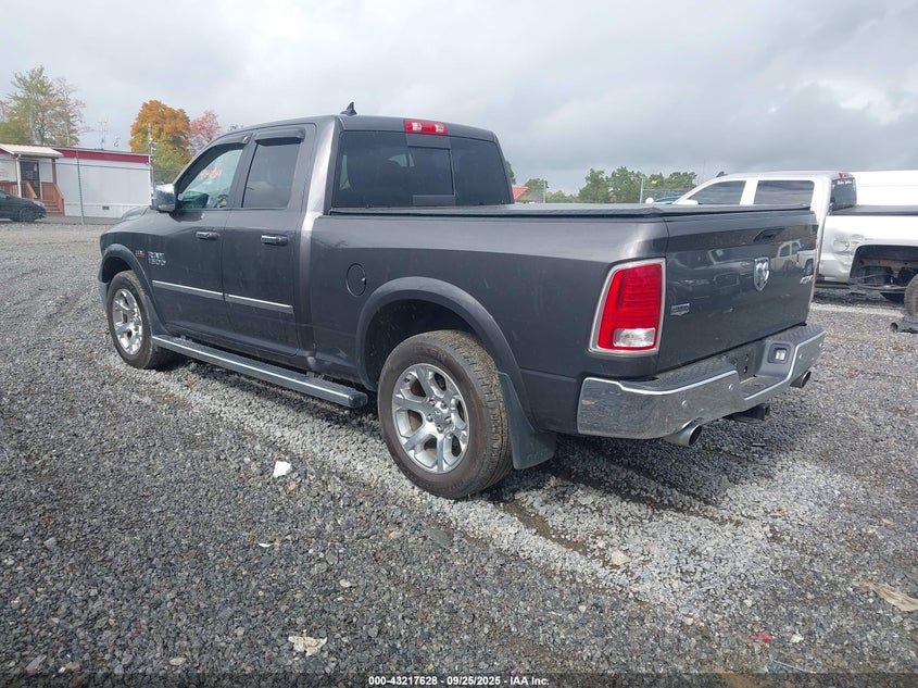 Vin: 1c6rr7jt5fs564472, lot: 43712121, ram 1500 laramie 20153