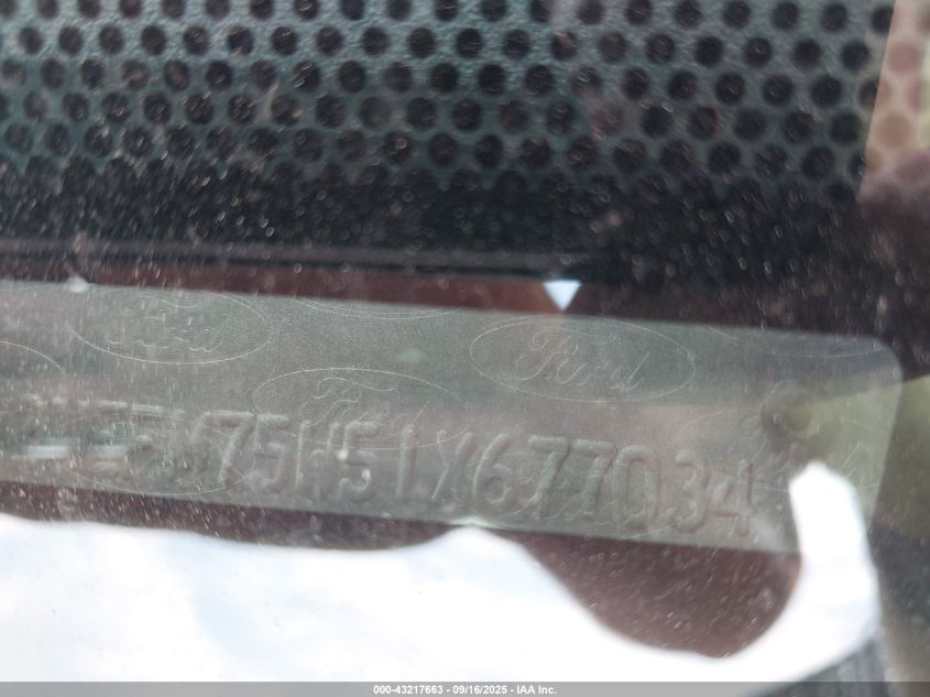 2001 Mercury Grand Marquis Ls VIN: 2MEFM75W51X677034 Lot: 43217663