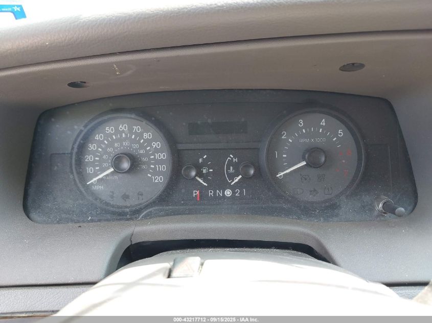 2007 Mercury Grand Marquis Gs VIN: 2MEFM74V87X633482 Lot: 43217712