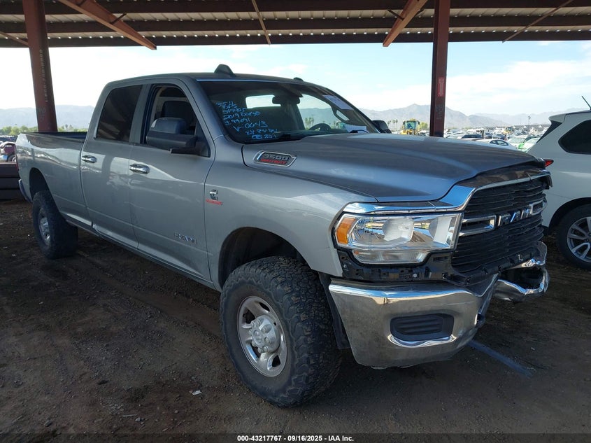 3C63R2HL4KG660643 2019 Ram 3500 Big Horn 4X2 8' Box auction photo 1