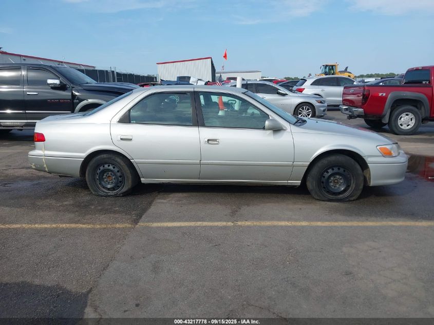 2000 Toyota Camry Le V6 VIN: 4T1BF22K1YU100576 Lot: 43217778