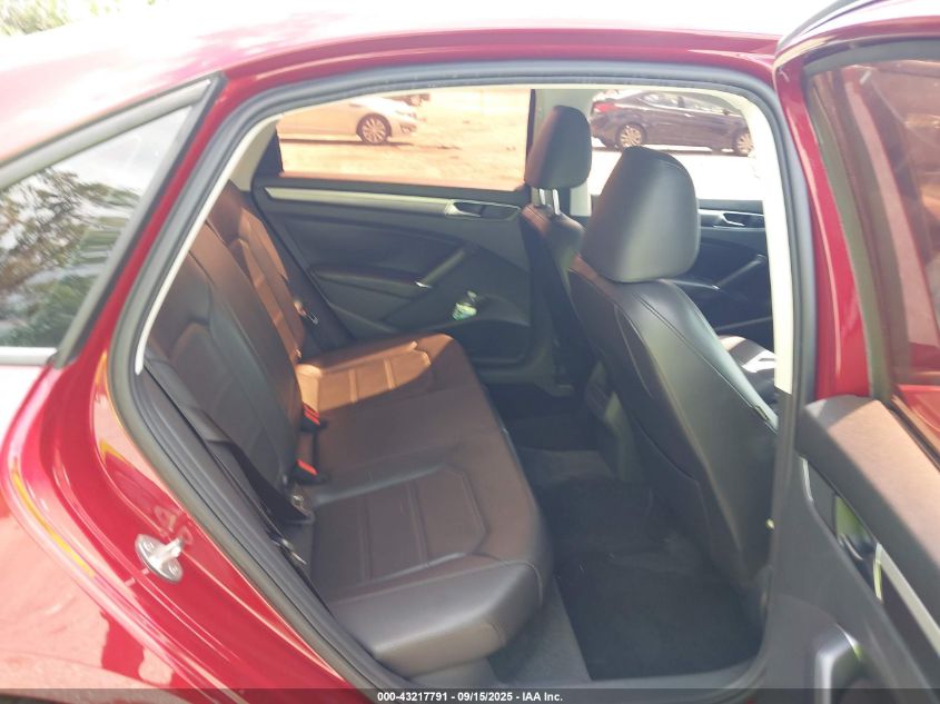 2018 Volkswagen Passat 2.0T R-Line/2.0T S VIN: 1VWAA7A33JC039861 Lot: 43217791