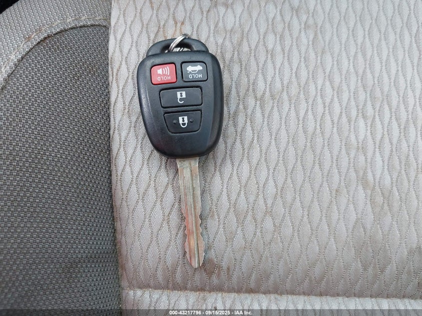 2017 Toyota Corolla Le VIN: 5YFBURHE3HP732609 Lot: 43217796