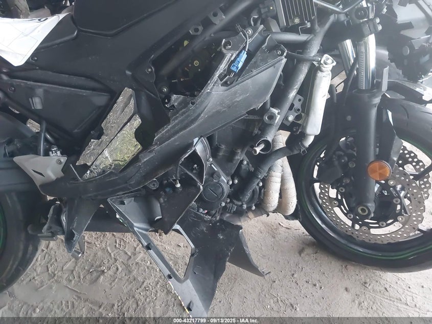 2025 Kawasaki Ex650 R VIN: ML5EXER16SDAF4112 Lot: 43217799