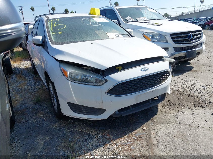 1FADP3F27FL369846 2015 Ford Focus Se auction photo 1