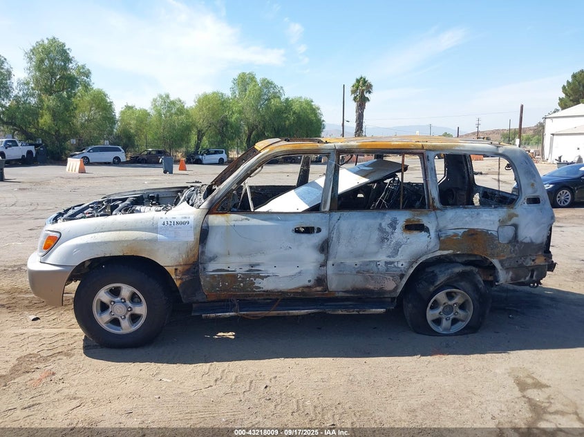 1999 Toyota Land Cruiser VIN: JT3HT05J9X0071384 Lot: 43218009