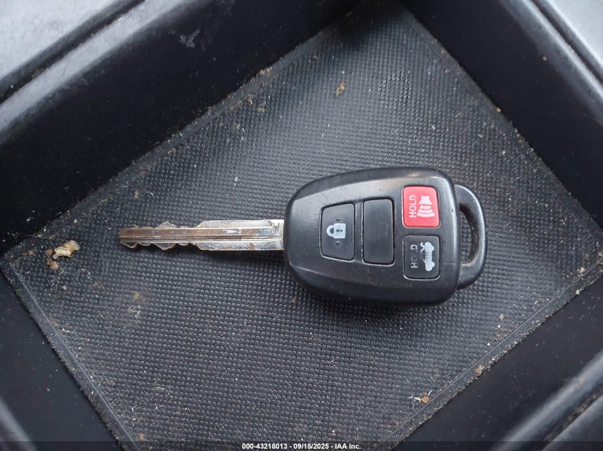 2017 TOYOTA CAMRY SE - 4T1BF1FK5HU778168