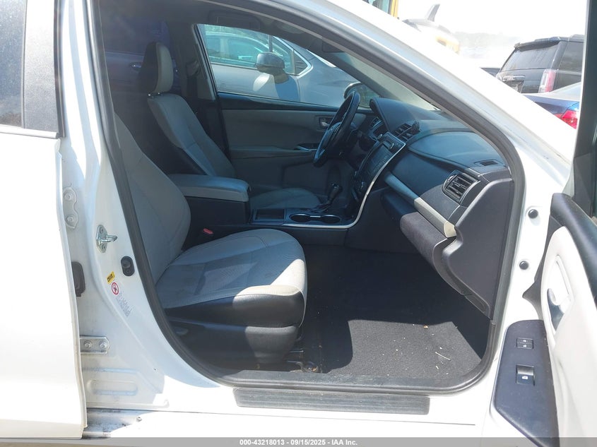 2017 TOYOTA CAMRY SE - 4T1BF1FK5HU778168