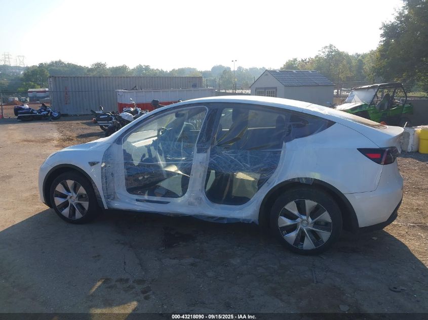 2023 Tesla Model Y Awd/Long Range Dual Motor All-Wheel Drive VIN: 7SAYGAEEXPF589727 Lot: 43218090