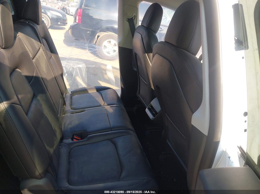 2023 Tesla Model Y Awd/Long Range Dual Motor All-Wheel Drive VIN: 7SAYGAEEXPF589727 Lot: 43218090