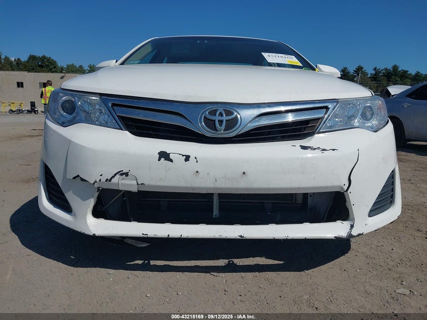 2014 Toyota Camry L/Se/Le/Xle VIN: 4T4BF1FK0ER441537 Lot: 43218169