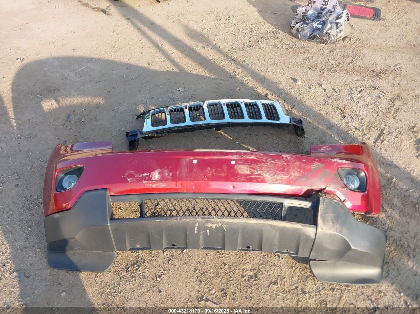 2012 Jeep Grand Cherokee Laredo VIN: 1C4RJFAG2CC170995 Lot: 43218179