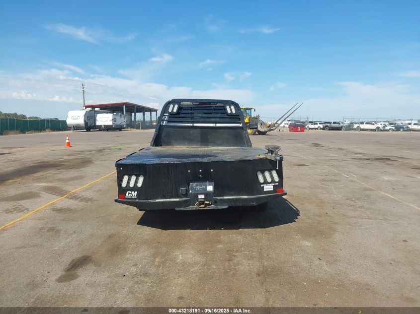 2022 Chevrolet Silverado 3500Hd Chassis Lt VIN: 1GB4YTEY6NF329370 Lot: 43218191