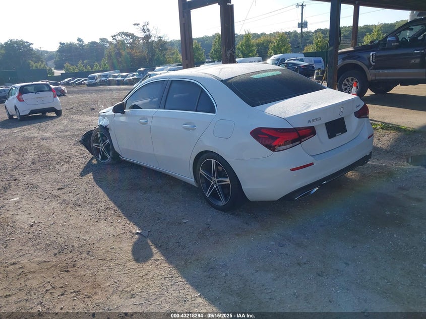 2019 MERCEDES-BENZ A 220 4MATIC WDD3G4FB9KW021721