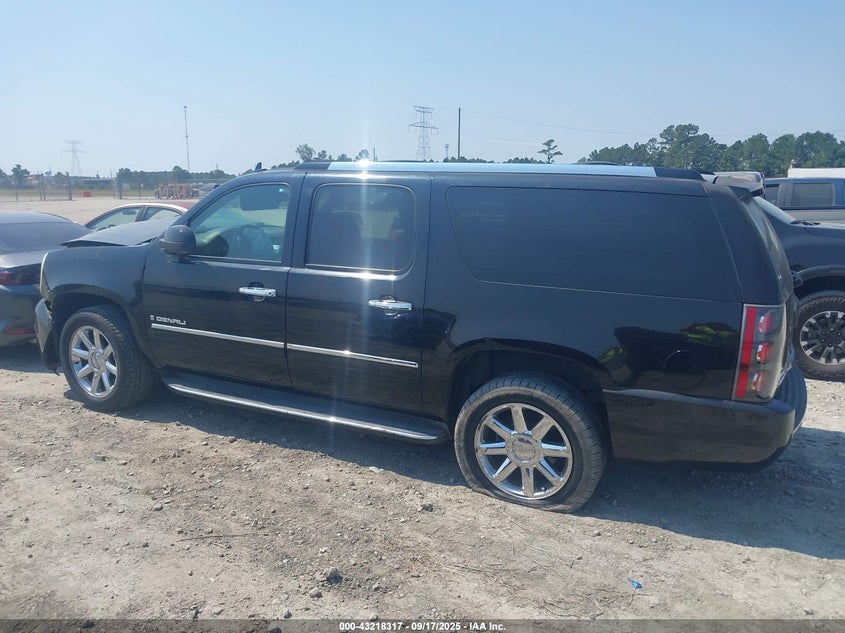 2009 GMC Yukon Xl 1500 Denali VIN: 1GKFC06289R255762 Lot: 43218317