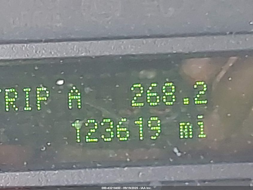 2011 Ford E-250 Commercial VIN: 1FTNE2EL2BDB32047 Lot: 43218450