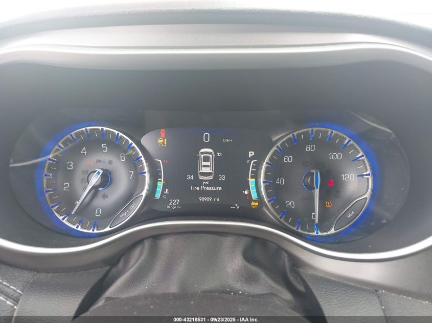 2021 Chrysler Pacifica Touring L VIN: 2C4RC1BG1MR593796 Lot: 43218531