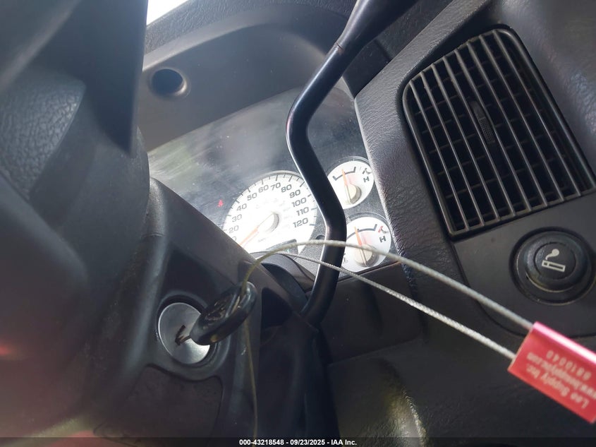 2005 Dodge Ram 1500 Slt/Laramie VIN: 1D7HU18N25S301805 Lot: 43218548